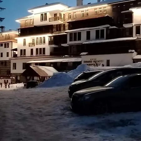 アパート Grand A1 パンポロボ